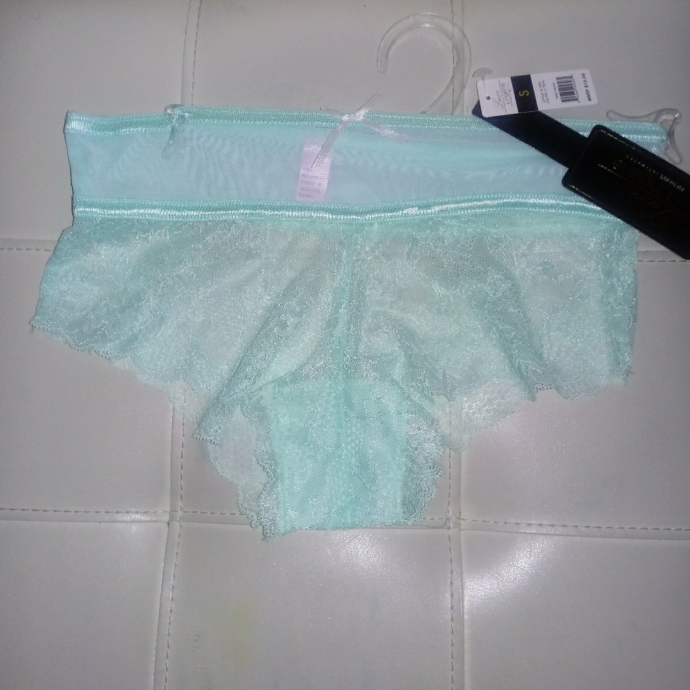 Luxe Lingerie FIFTH AVE. Intimates